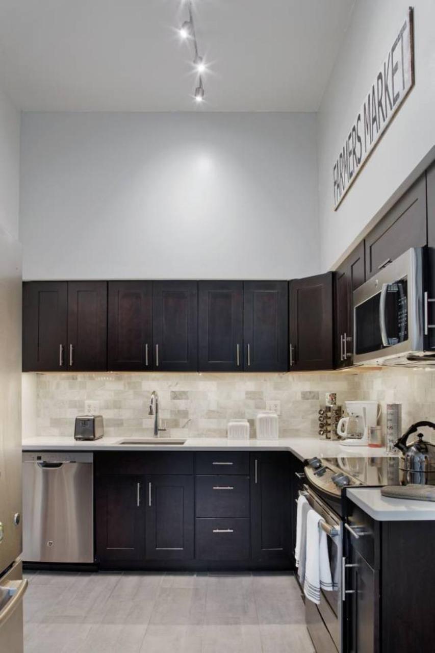 서배너 420Waldburg A - Modern Apt With Southern Charm Blocks From Forsyth 아파트 외부 사진